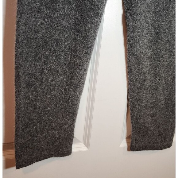 Lambs Wool Blend Gray Stretch Leggings. Waist Altered, 17in Across - Picture 3 of 5